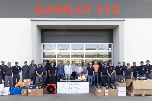 Nova gasilska oprema za medvoške gasilce zahvaljujoč donaciji Rotary kluba Medvode gasilska zveza medvode