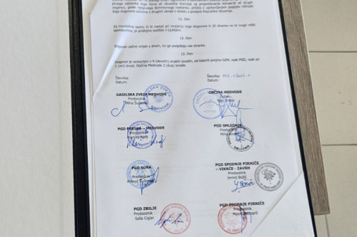 podpis dogovorov javni zavod sotočje medvode