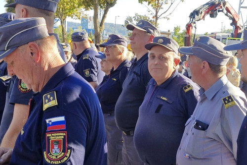 regijsko člansko javni zavod sotočje medvode